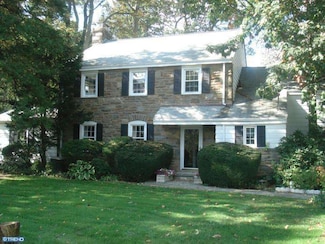 352 Rices Mill Rd, Wyncote, PA 19095