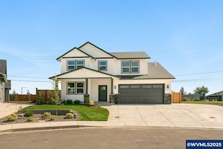 625 Parker Loop, Silverton, OR 97381