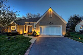 11300 Fontana St, Leawood, KS 66211