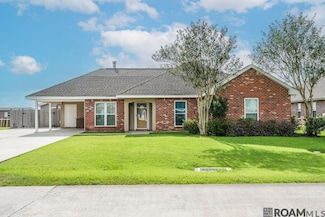 1402 Renee Dr, Thibodaux, LA 70301