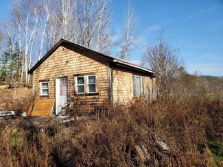40 Tobin Flat Rd, Wilton, ME 04294