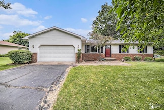 2744 Spielman Heights Dr, Adrian, MI 49221
