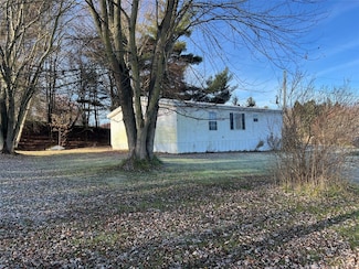 7167 Pettis Rd, Meadville, PA 16335