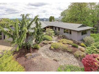 7624 S Corbett Ave, Portland, OR 97219