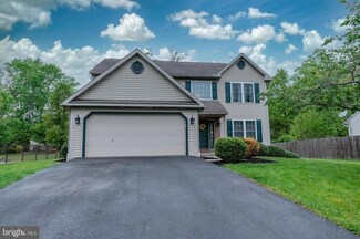 246 Micklitz Dr, Pottstown, PA 19464