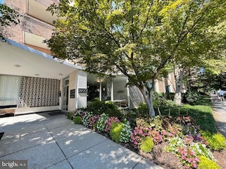 2800 Wisconsin Ave NW Unit 601, Washington, DC 20007