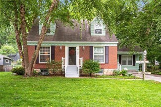 6128 Catalina St, Fairway, KS 66205