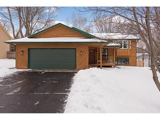 5292 Clayton Dr, Maple Plain, MN 55359