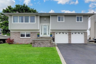 26 Bayview Ave, Babylon, NY 11702