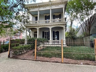 3102 St Charles Ave Unit 2, New Orleans, LA 70115