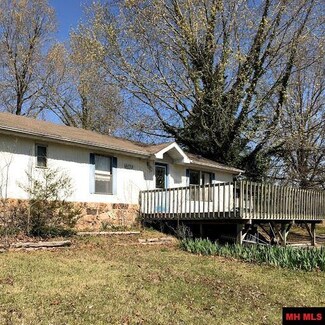 4753 Grover Ln, Protem, MO 65733