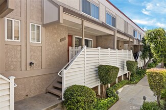 18333 Hatteras St Unit 26, Tarzana, CA 91356