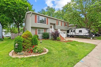 1503 Esther St, Iowa City, IA 52240