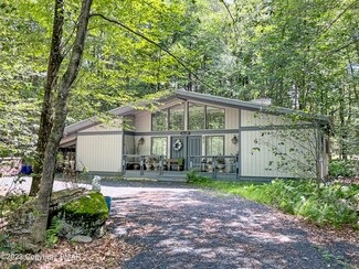 2225 White Oak Trail, Pocono Pines, PA 18350