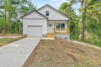 1121 Chartel Cir, Columbia, SC 29203