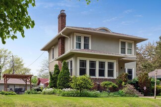 2338 Arthur St NE, Minneapolis, MN 55418