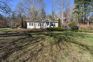 549 Freeman Creek Rd, Zirconia, NC 28790