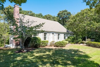 280 Lower County Rd, Harwich Port, MA 02646