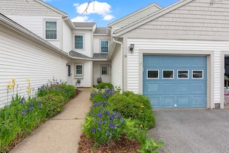 76 Saybrook Rd, Essex Junction, VT 05452