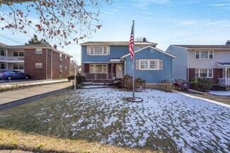 271 W Erie Ave, Rutherford, NJ 07070