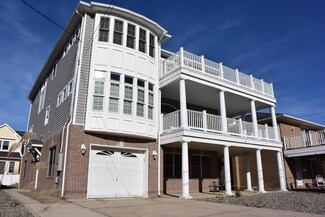 26 9th Ave, Seaside Park, NJ 08752