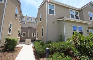 414 Chorus, Irvine, CA 92618