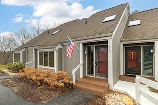 140 Plum Cove Dr, Galena, IL 61036