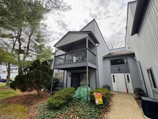 7 Drake Ln, Ledgewood, NJ 07852