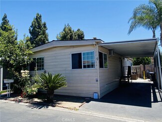 202 Green Dr, Santa Ana, CA 92703