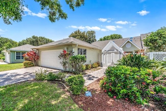 874 Oakwood Dr, Melbourne, FL 32940
