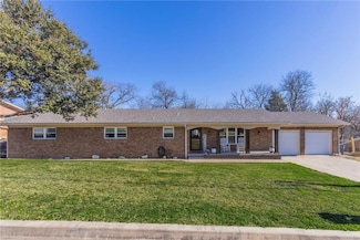9000 Whippoorwill Dr, Woodway, TX 76712