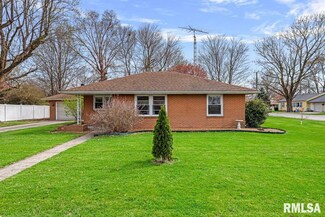 601 E Gibson St Unit 1, New Berlin, IL 62670