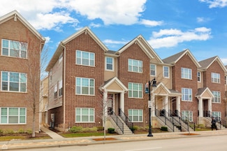 809 Lee St, Des Plaines, IL 60016