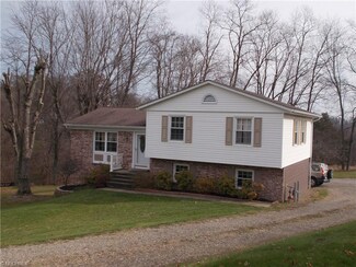 120 Locust Dr, Barnesville, OH 43713