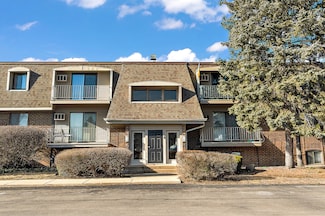 254 E Bailey Rd Unit M, Naperville, IL 60565