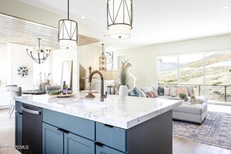 522 W Ascent Dr, Hideout, UT 84036