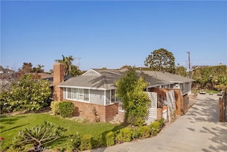 370 E 19th St, Costa Mesa, CA 92627