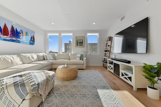 420 W Broadway Unit 409, Boston, MA 02127