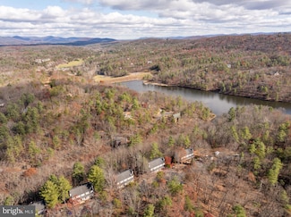 547A King St, Basye, VA 22810