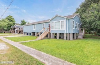 206 N Fernand St, Delcambre, LA 70528