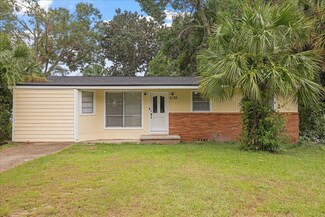 2125 Cambridge Dr, Tallahassee, FL 32304