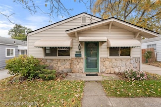 8026 Robert St, Taylor, MI 48180