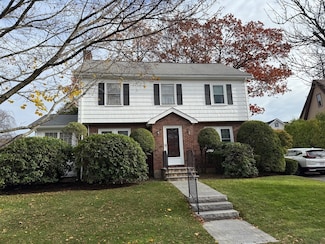 11 Randlett Park, West Newton, MA 02465