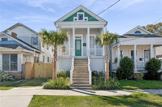 2604 Robert St, New Orleans, LA 70115