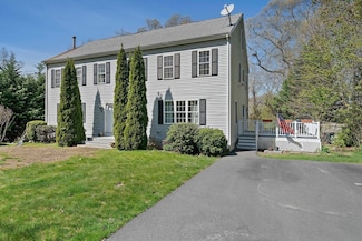 40 Hawley Ave, Plymouth, MA 02360