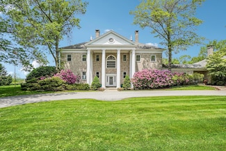 955 Old Quaker Hill Rd, Pawling, NY 12564