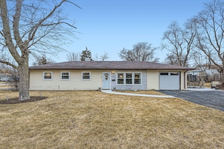 435 Hazelwood Ln, Glenview, IL 60025