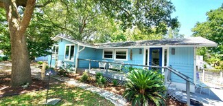 110 S Hollywood Dr, Surfside Beach, SC 29575
