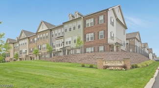 32 Gala Ct, Livingston, NJ 07039