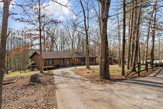 2535 Fire Department St, Newton, NC 28658